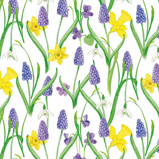 Papierserviette mit einem frühlingshaften Muster aus gelben Narzissen, blauen Traubenhyazinthen und Veilchen.