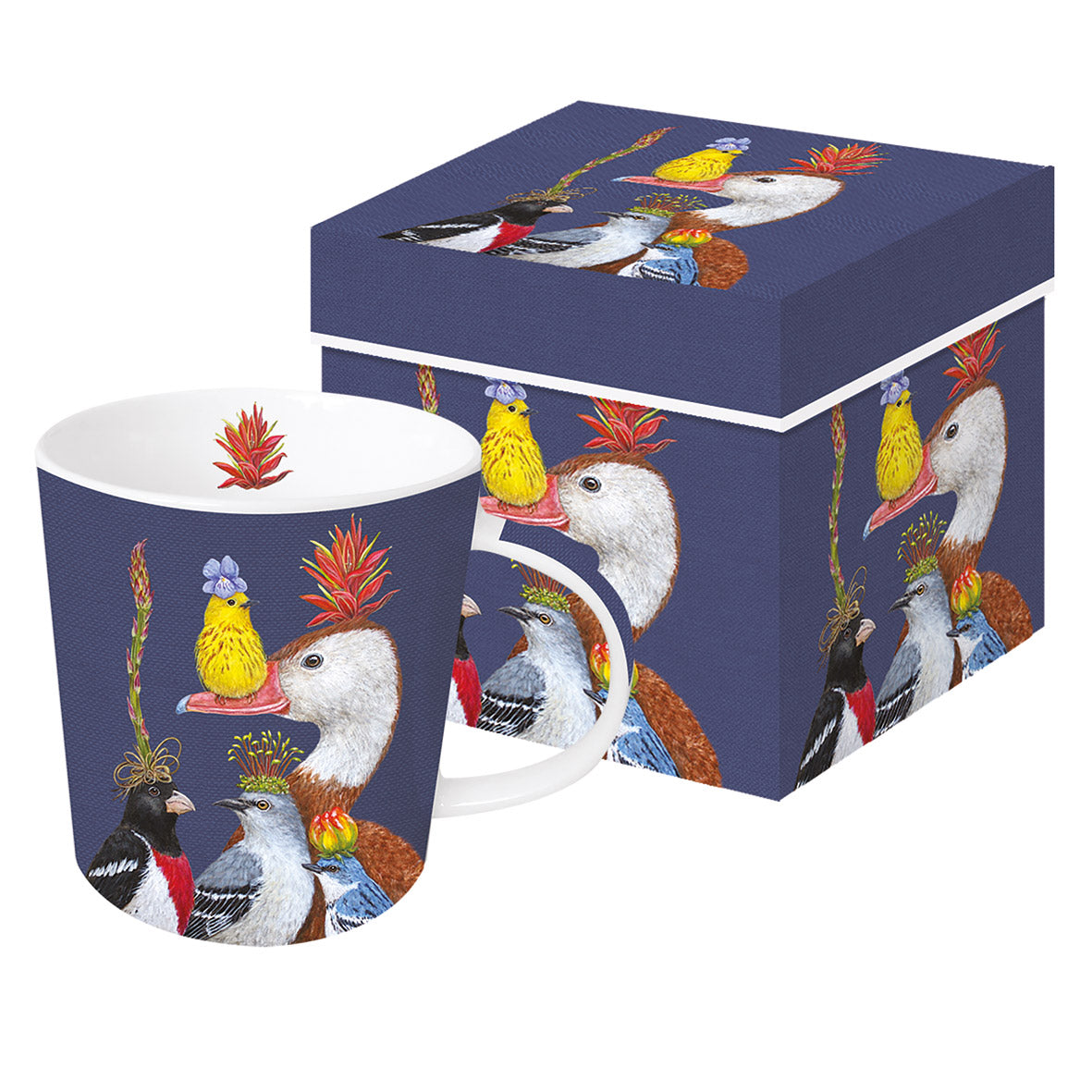 Eine Porzellantasse mit Vogelmotiv und passender Geschenkdose auf dunkelblauem Grund.