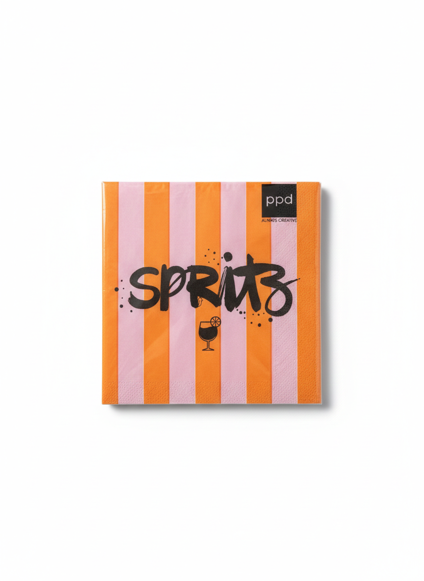Eine quadratische Papierserviette mit orange-rosa Streifenmuster und dem Schriftzug Spritz.
